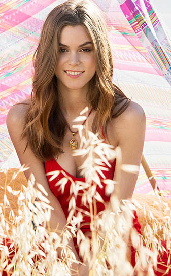 Γυμνές φωτογραφίες της μουνάρας Amberleigh West