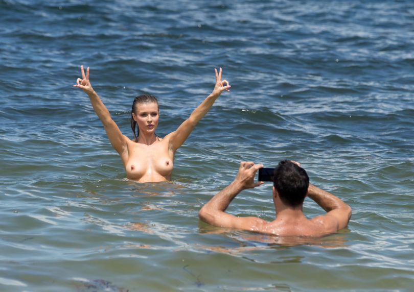 Topless φωτογραφίες της Joanna Krupa στο Miami