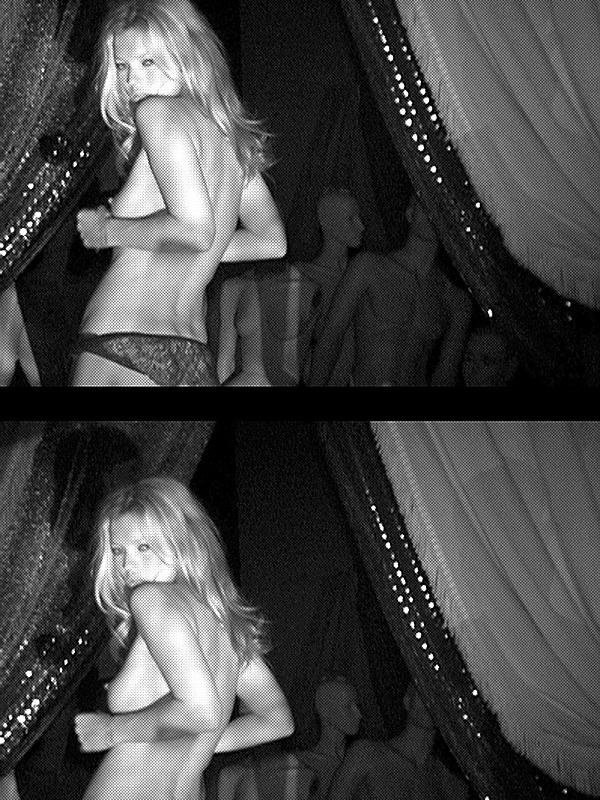Η Kate Moss σε ασπρόμαυρη topless φωτογράφηση