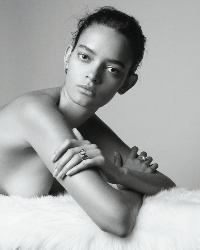 Topless φωτογραφίες της supermodel Wanessa Milhomem