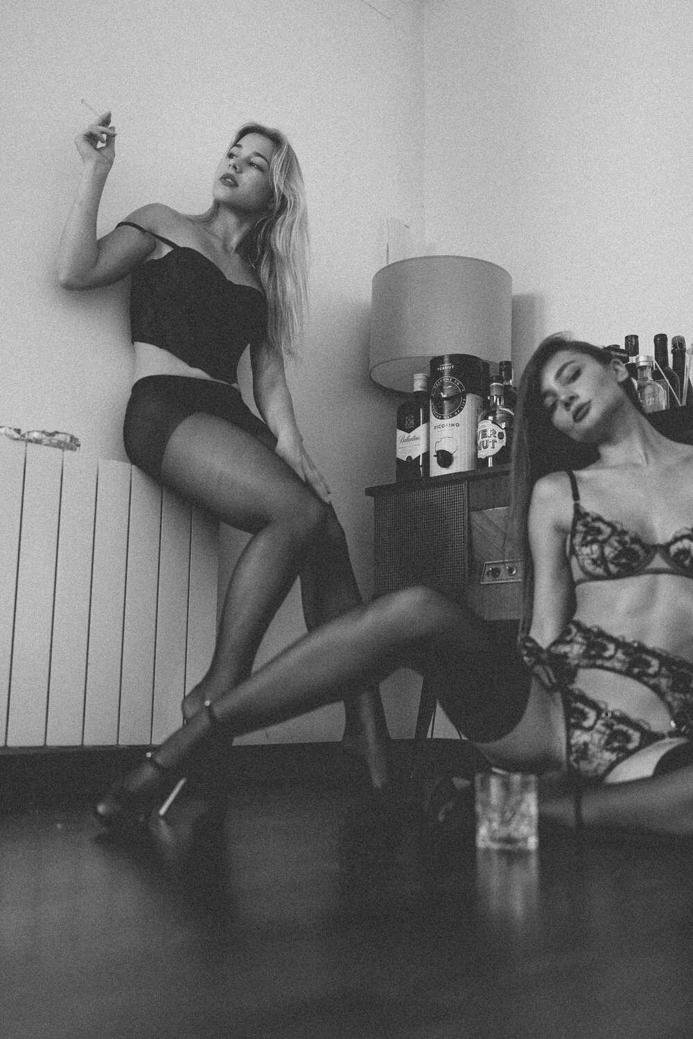 Λεσβιακή φωτογράφηση με την Anastasiia και την Sandra